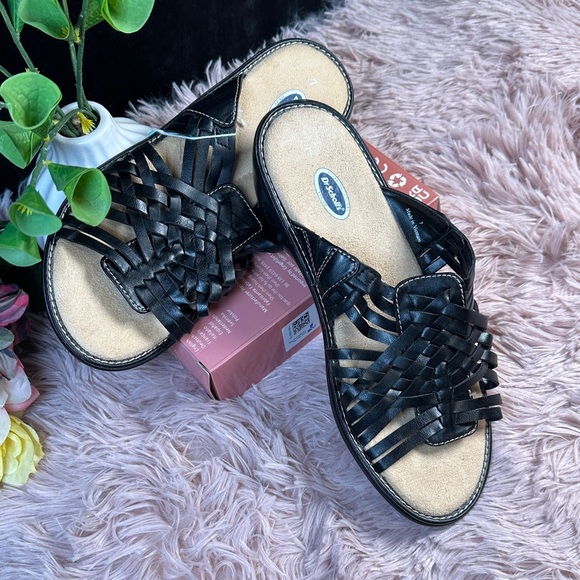 Dr. Scholl's Black Woven Sandals - Picture 2 of 10